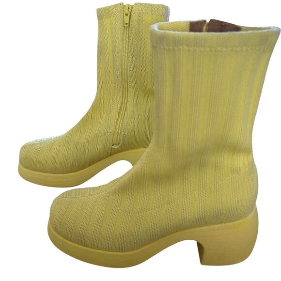 Camper Thelma chunky platform sock boots, Yellow,NWOT Flaw dirt spots, Size 7.5 - Picture 3 of 16